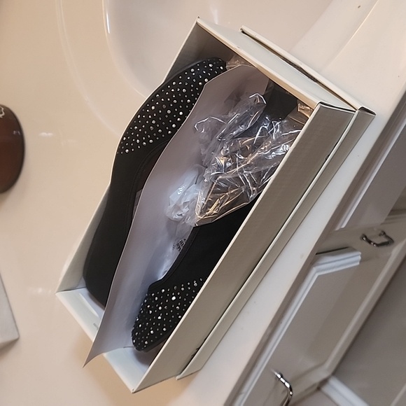 Style&Co Angelyn Flat Black SZ10 NIB - Picture 4 of 7